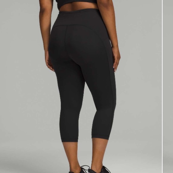 Lululemon Swift Speed High-Rise Crop 21"
Black - Picture 2 of 10
